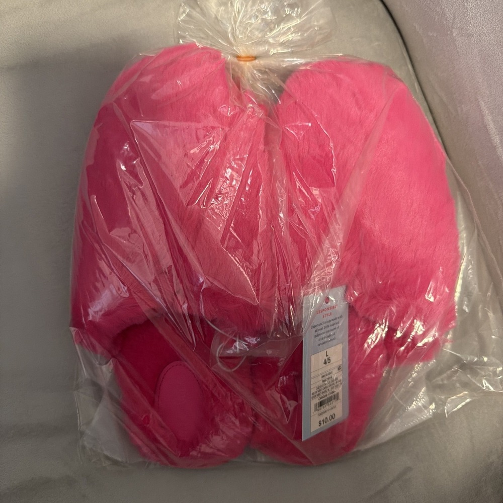 Cat & Jack Girls Pippa Pink Faux Fur Slippers Size L 4/5 New